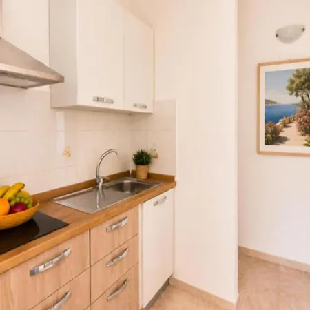 Apartamento With Shared Swimming Pool Near The Sea Nicotera