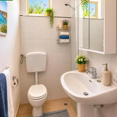 With Shared Swimming Pool Near The Sea Apartamento Nicotera